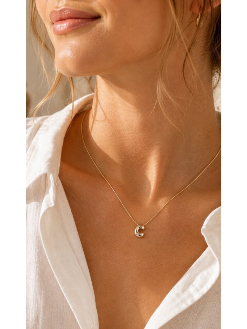 New Anthropologie Serefina Bubble Letter “C” Inital Necklace Gold Tone Adjustabl